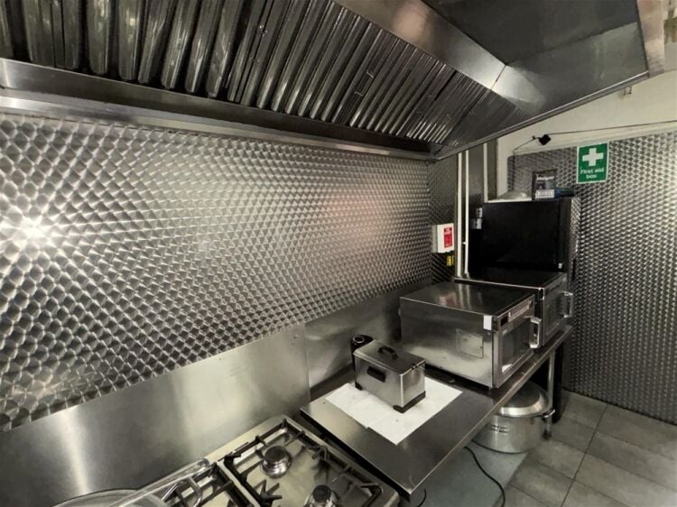 Restaurants For Sale in Northampton Photo 6