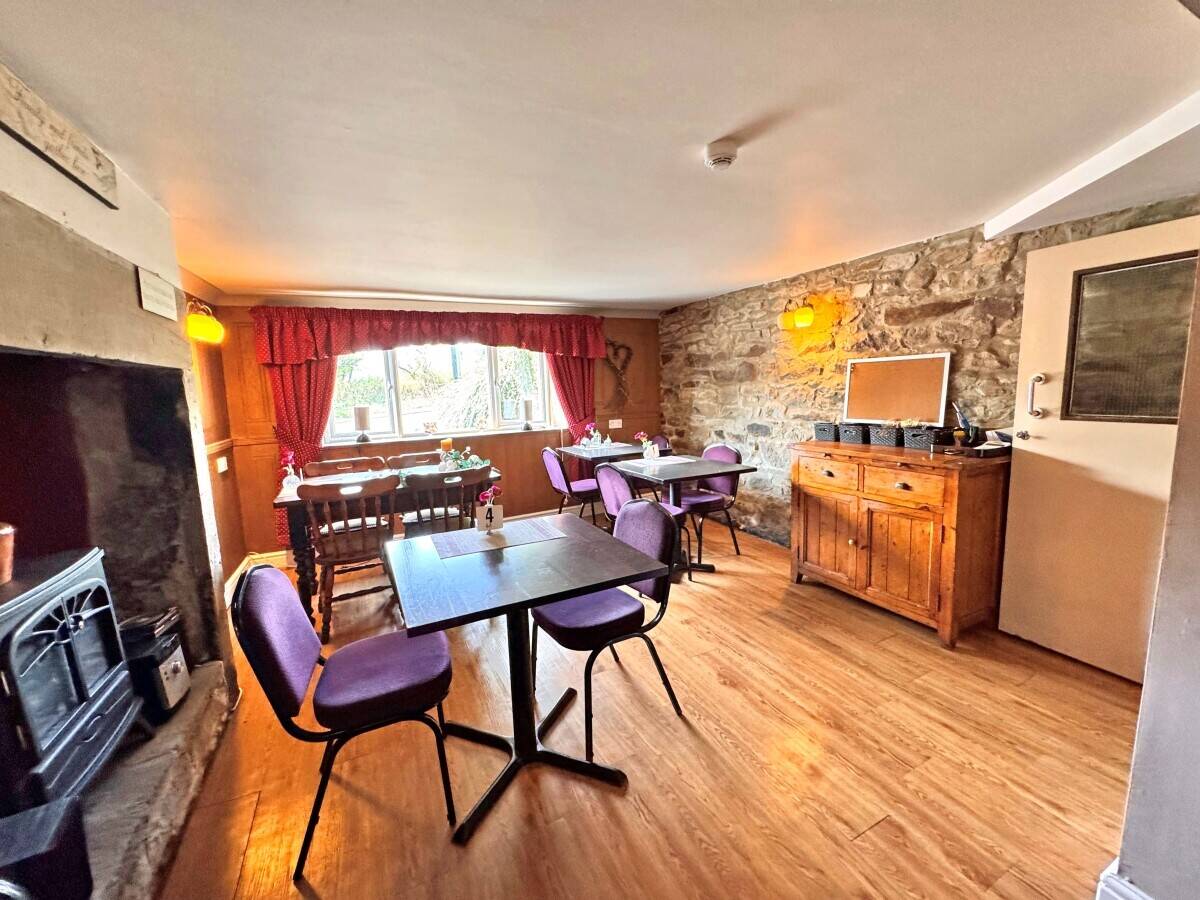 COUNTY DURHAM - VILLAGE GUEST HOUSE WITH RESTAURANT AND BAR Photo 6