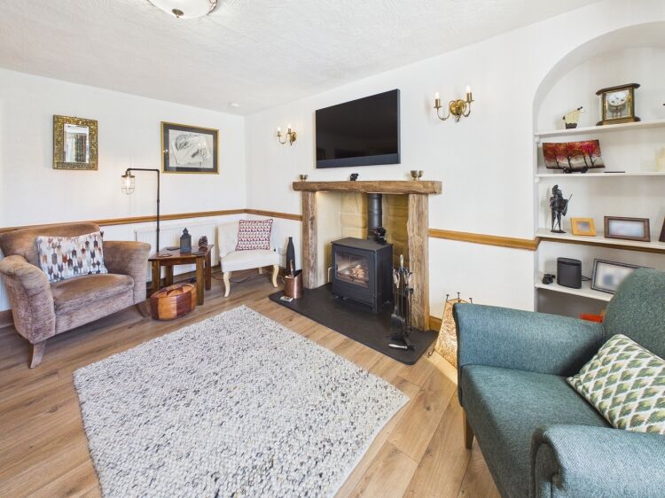 Elegant Loch Ness guest house with exceptional lifestyle potential Photo 6
