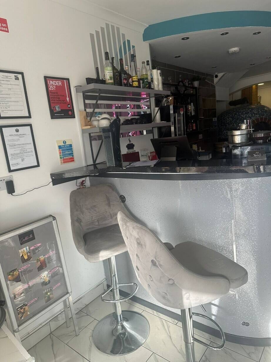 WOODFIRE PIZZA RESTAURANT, BAR & TAKEAWAY – FOR SALE - THANET, KENT