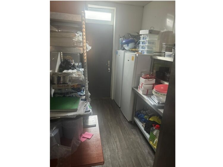 Freshly Prepared & Ready to Grow – Established Sandwich Shop in Stockport Photo 6