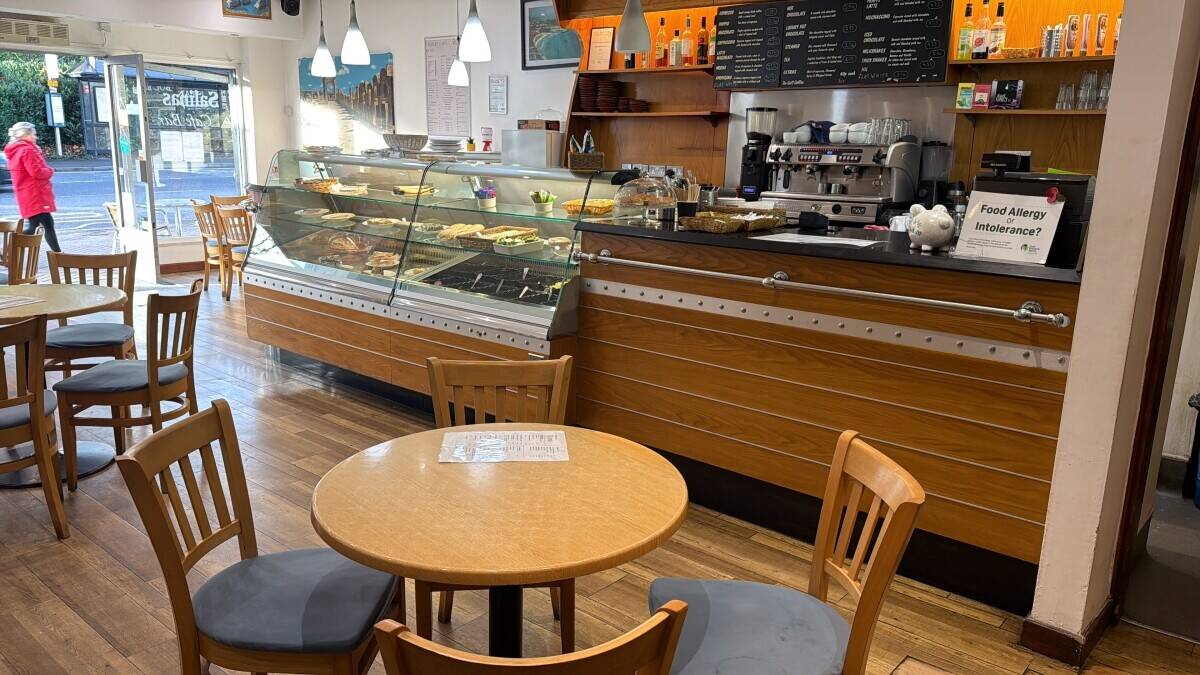 Established licensed cafe bar Didcot Photo 6