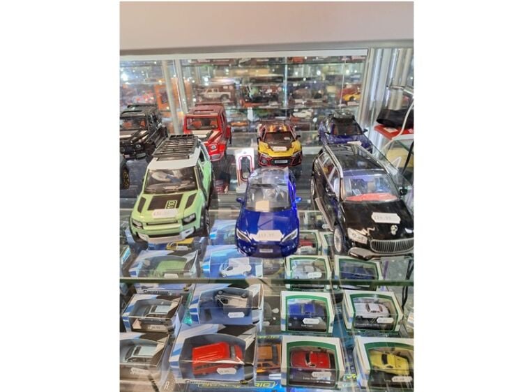 Driven By Passion – Specialist Diecast Model Retailer Photo 6