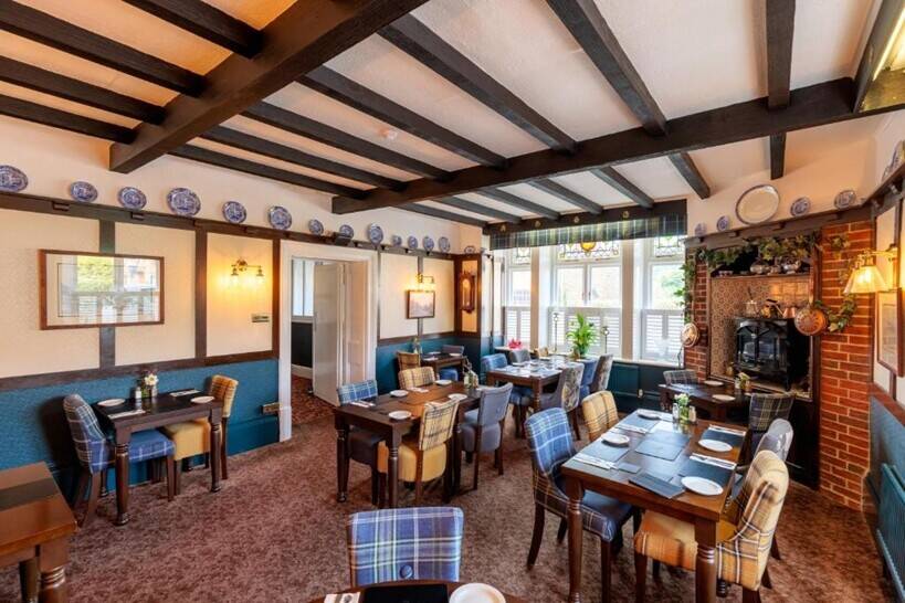 NORTH YORKSHIRE - PROFITABLE PUB & RESTAURANT WITH ELEVEN LETTING BEDROOMS