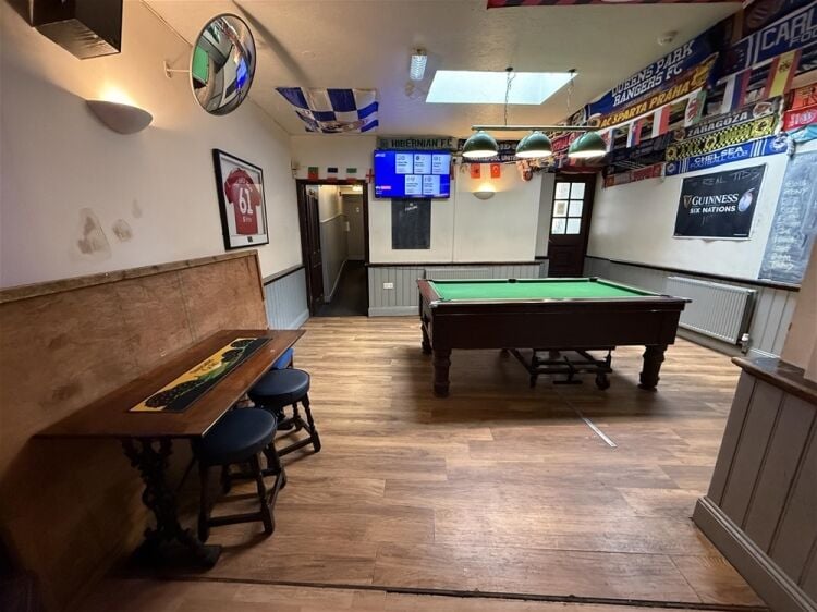 Freehold Public House in Tiverton For Sale in Tiverton Photo 6