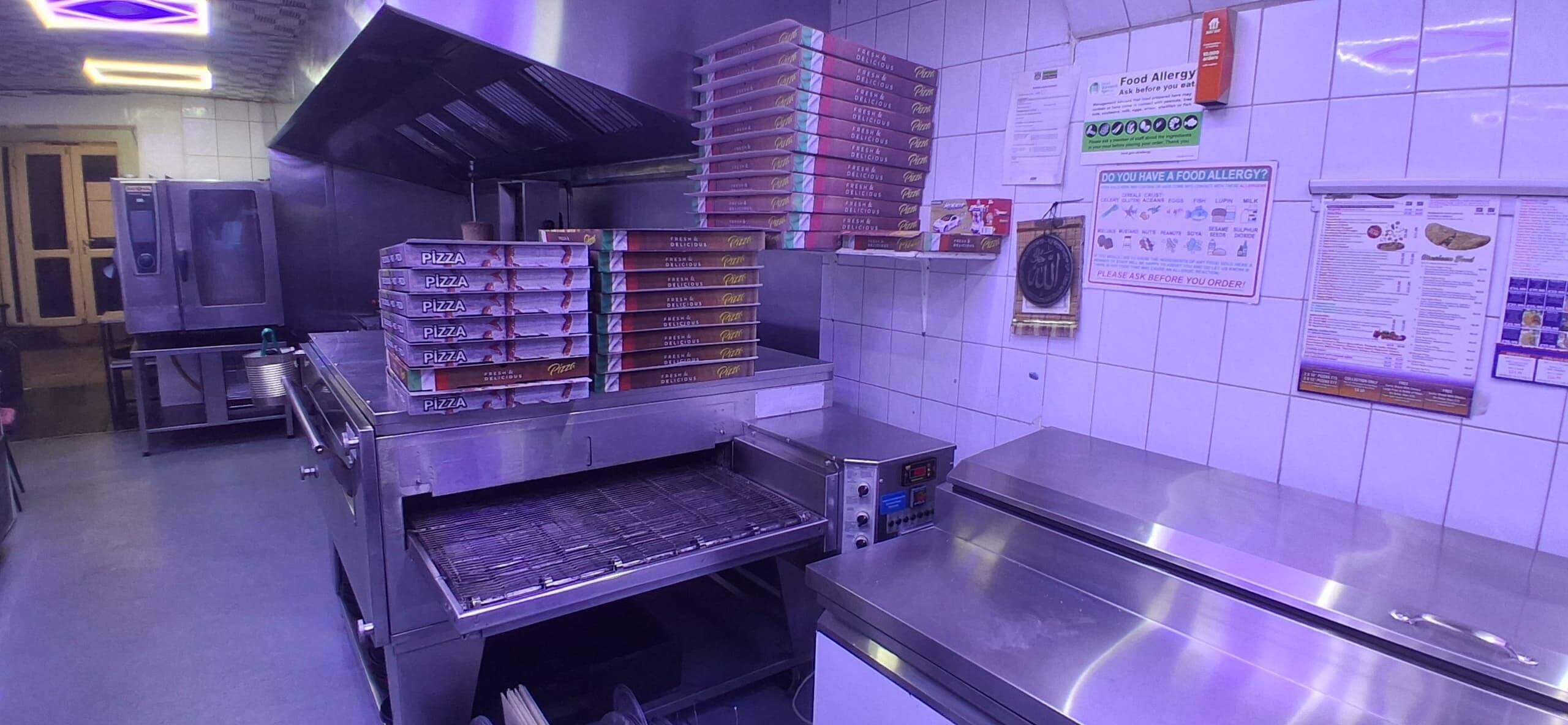 Takeaway For sale In Nottingham Prime Location, 4 Bed accommodation included. Photo 6