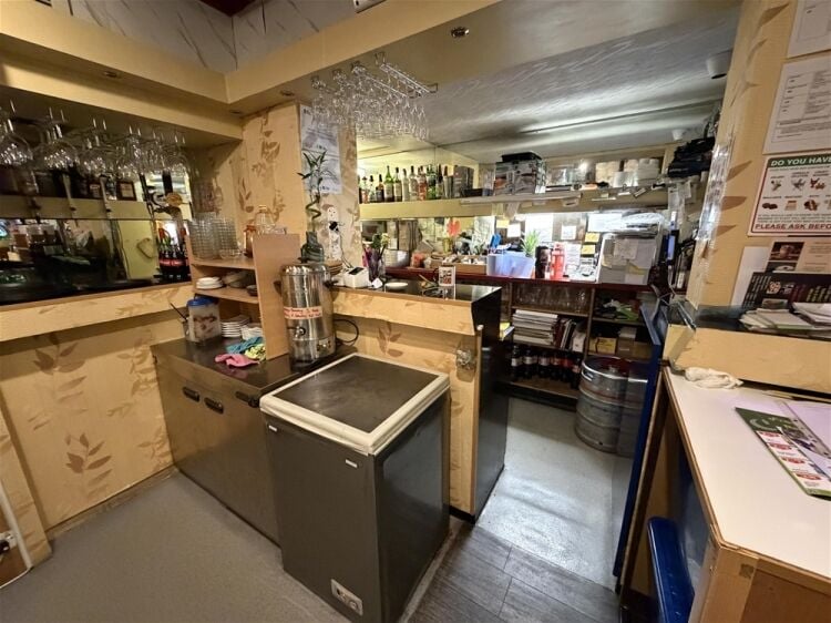 Restaurants For Sale in Chesterfield Photo 6