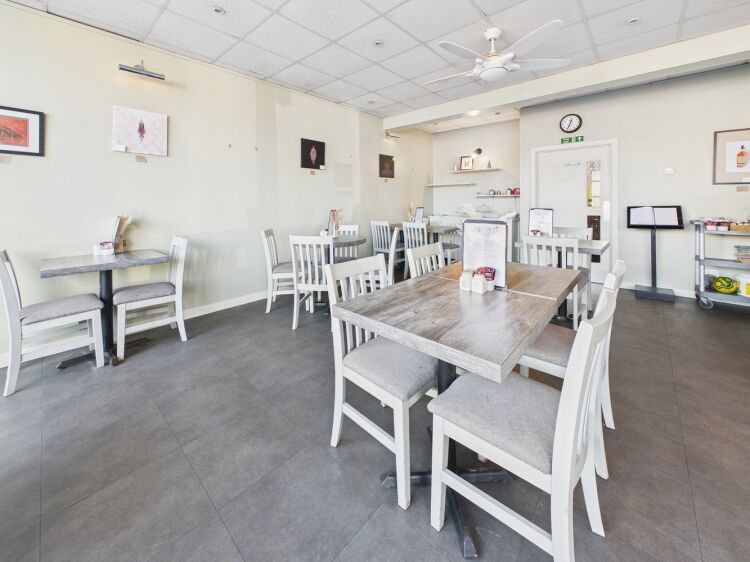 Fresh: Turnkey 40-Cover Café Bistro in Aberlour Photo 6