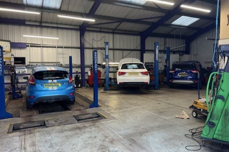 Established MOT Garage - Mid Glamorgan Photo 6