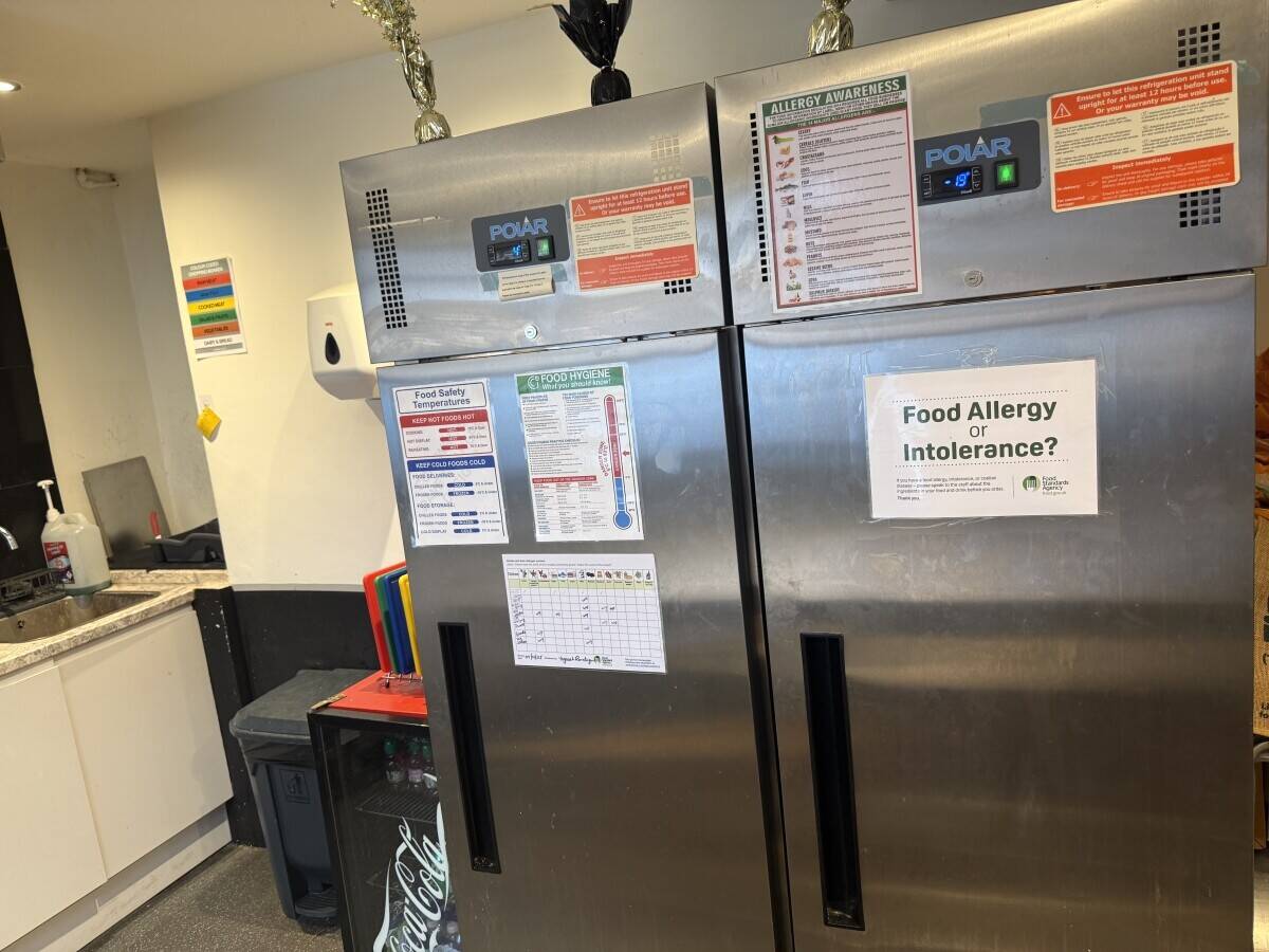 Indian Takeaway for Sale in Leeds West Yorkshire, Fully Equipped and Ready to Operate Photo 5