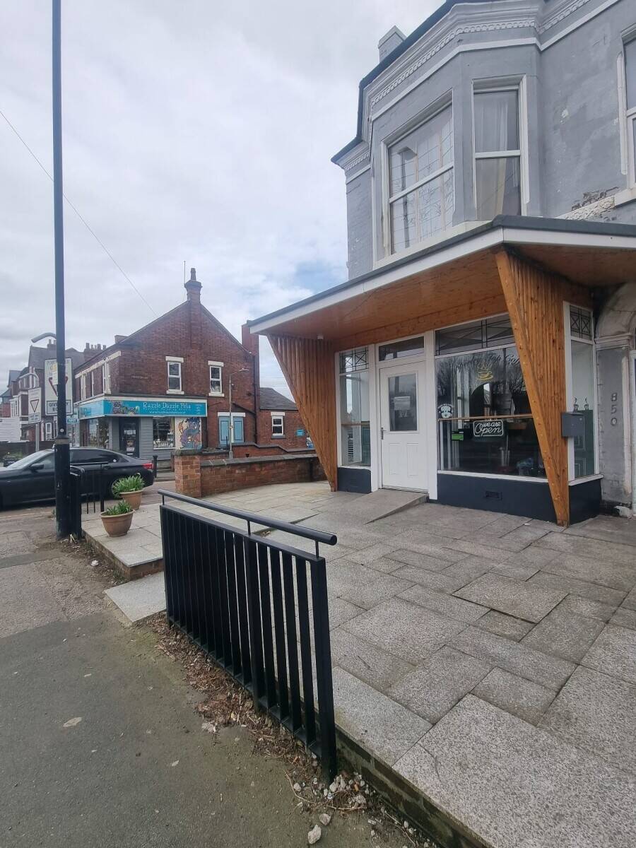 Coffee shop for sale Photo 6