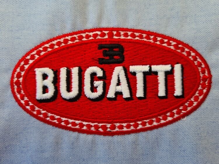 UK B2B Branded Workwear & Corporate Apparel Consultancy