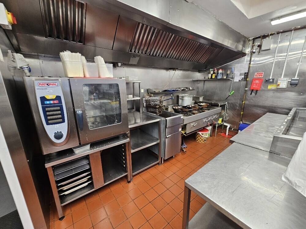 Town Centre Takeaway Business With Studio Apartment In Exmouth, Devon Photo 6