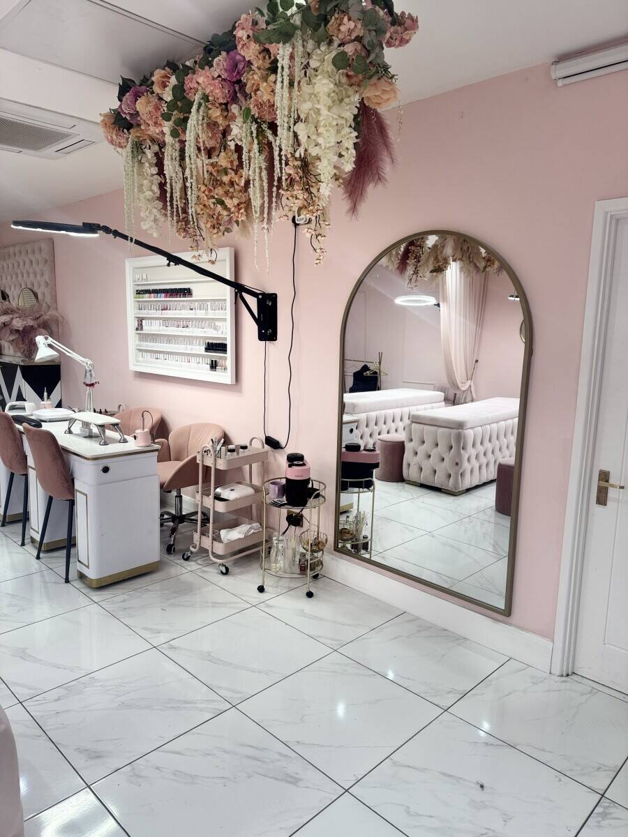 Liverpool Lash Salon /  training academy for sale