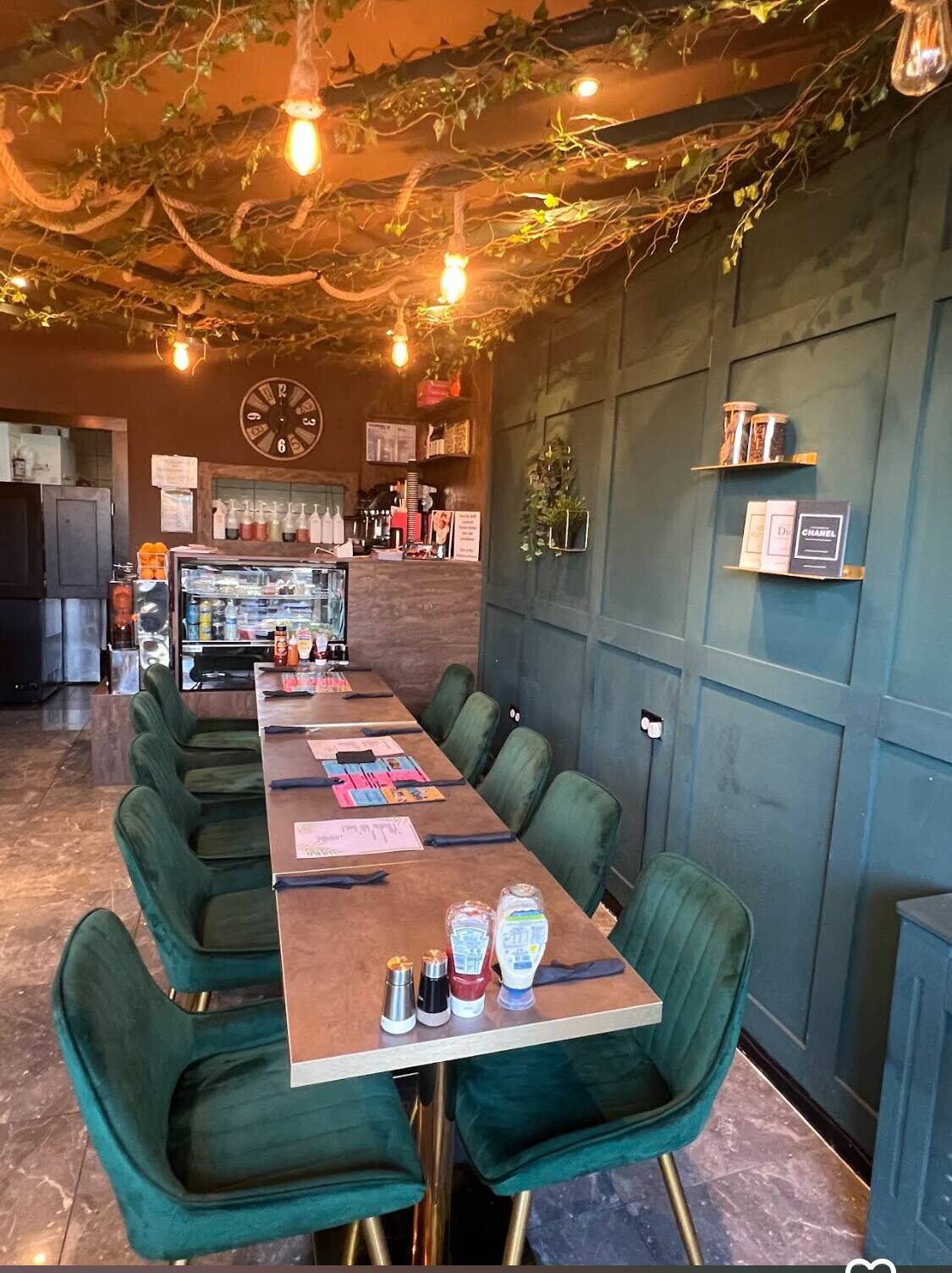 Cafe for sale Rochdale ol16 2Lj Photo 6