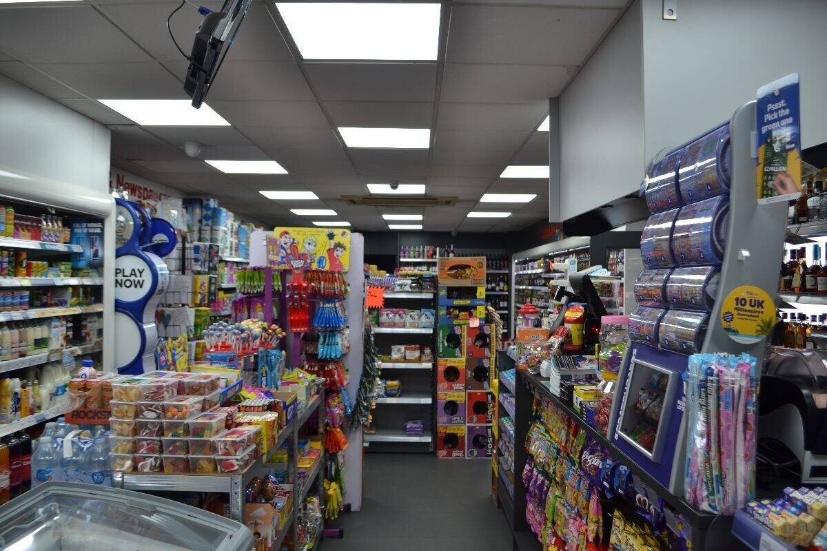 High Turnover Off Licence & Convenience Store – £9K–£10K Weekly Sales Photo 6