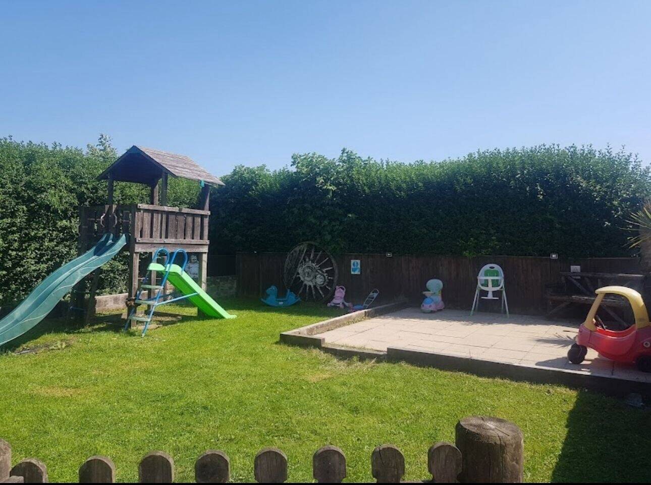 Highly reputated indian restaurant bar and beer garden for sale