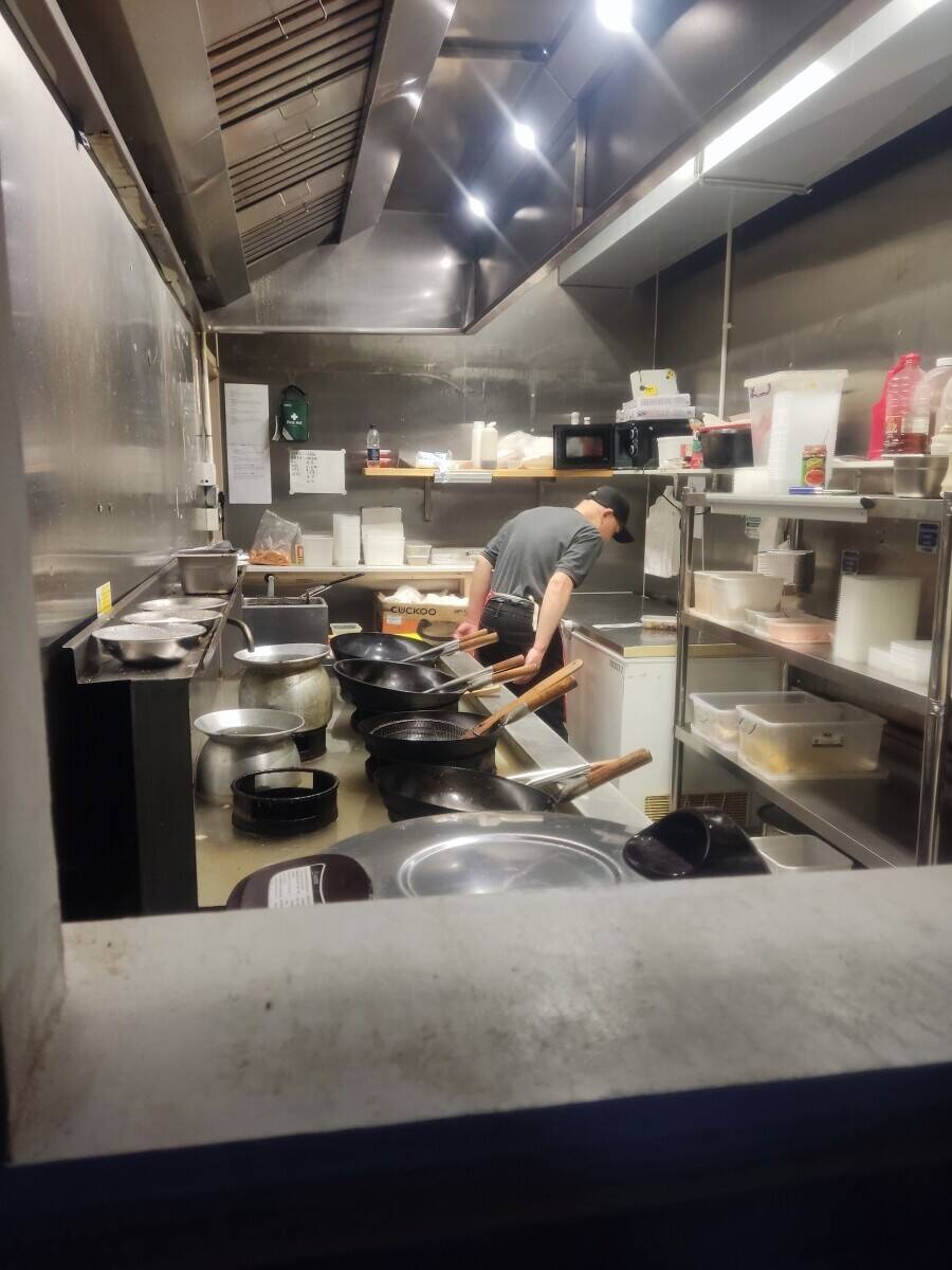 Chinese restaurant & takeaway for sale in Holloway N7