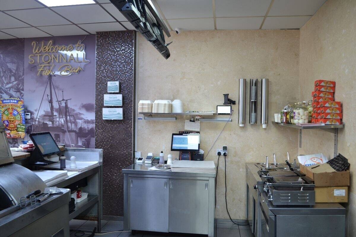 Profitable Fish & Chip Shop in a village area – £6,000 Weekly Sales – Includes 3 Bed Accommodation Photo 6