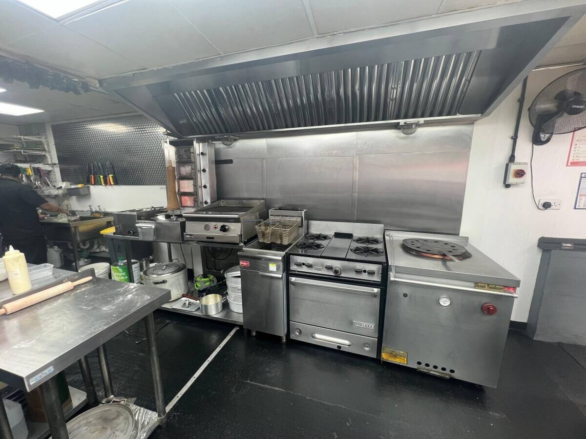 Mount Spices Takeaway and Tandoori