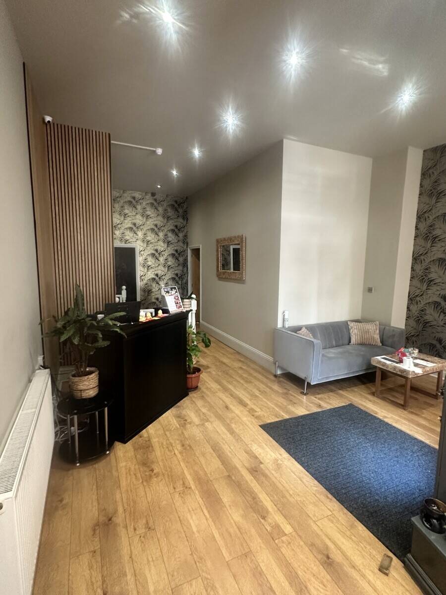 Thai massage shop in Harrogate  town center Photo 4