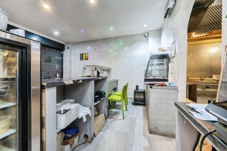 Established Caribbean Takeaway - Luton