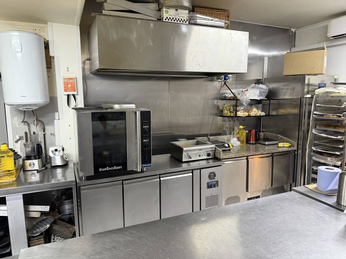 Cake shop/bakery for sale Boon Boon Leicester Photo 7
