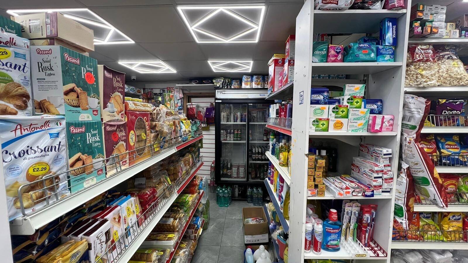 PRIME OFF LICENCE LEASE FOR SALE IN BUSY LOCATION IN SOUTHALL WITH HIGH POTENTIAL TO INCREASE SALES.