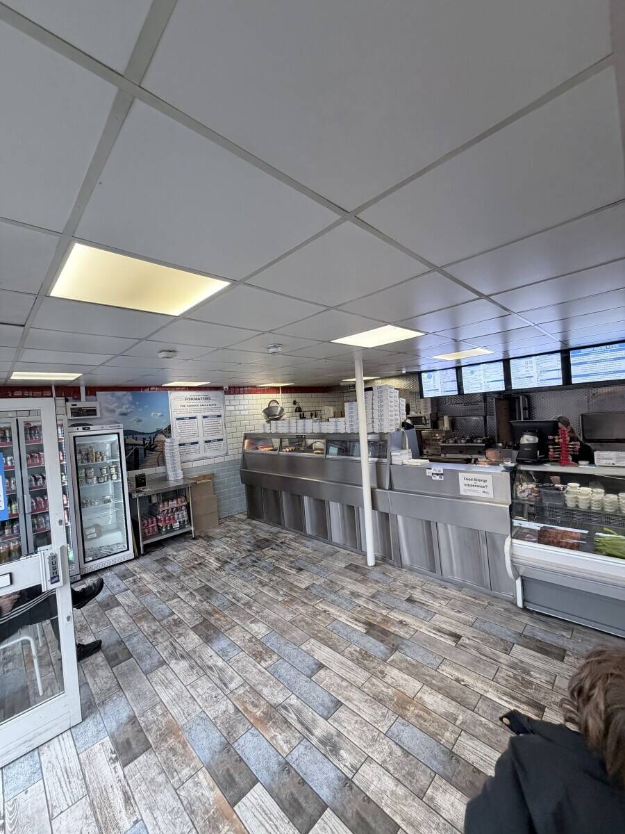 Fish and chips/kebab for sale in hemel hempstead with flat above. Photo 7