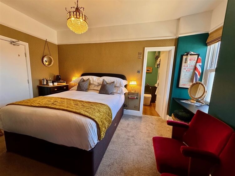 Charming Boutique Guest House set in the heart of the South Hams For Sale in Kingsbridge