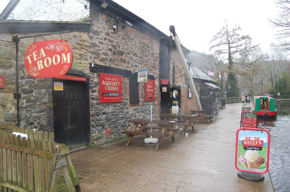 Llangollen Wharf and horse drawn boat trips unique multifaceted Inland Waterways business in Wales Photo 6