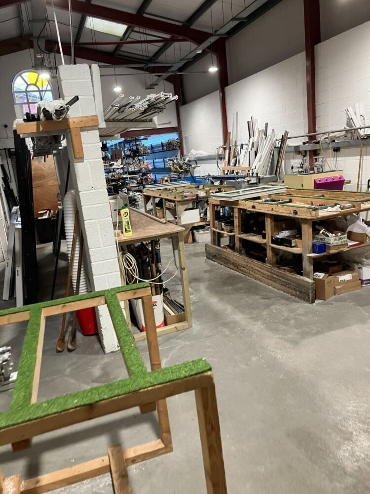 EXCELLENT WINDOW/DOOR MANUFACTURER & SUPPLIER, MONMOUTHSHIRE