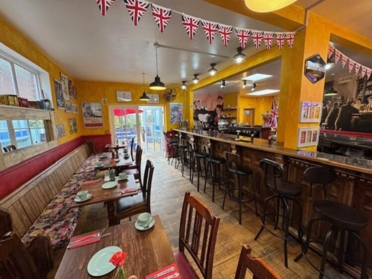 Leasehold Vintage Tea Rooms & Cocktail Bar Located In Stratford Upon Avon