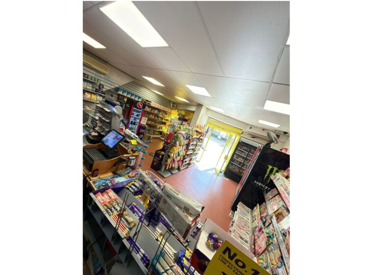 Buzzing Retail Opportunity – Modern Newsagent in Prime Southport Spot Photo 6
