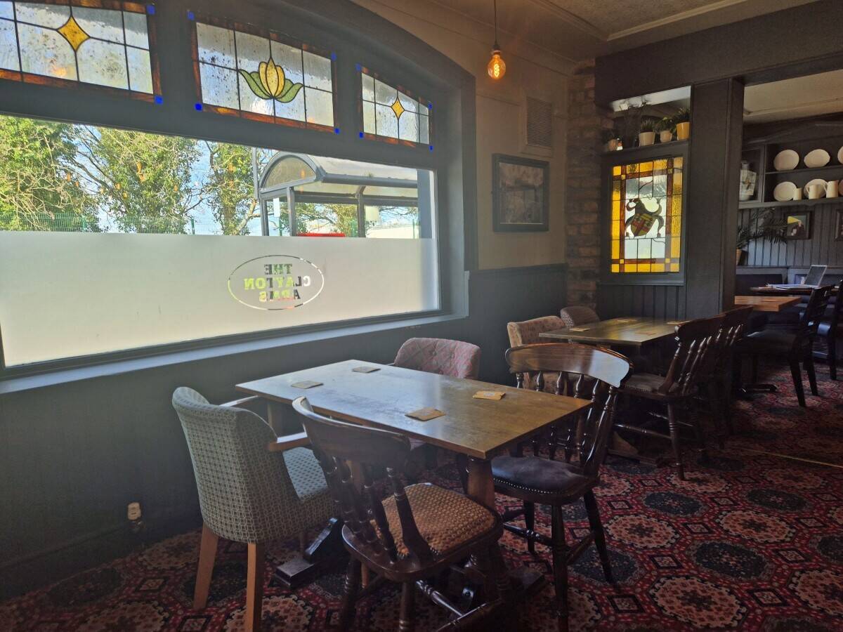 TYNE & WEAR - PROFITABLE VILLAGE PUB Photo 6