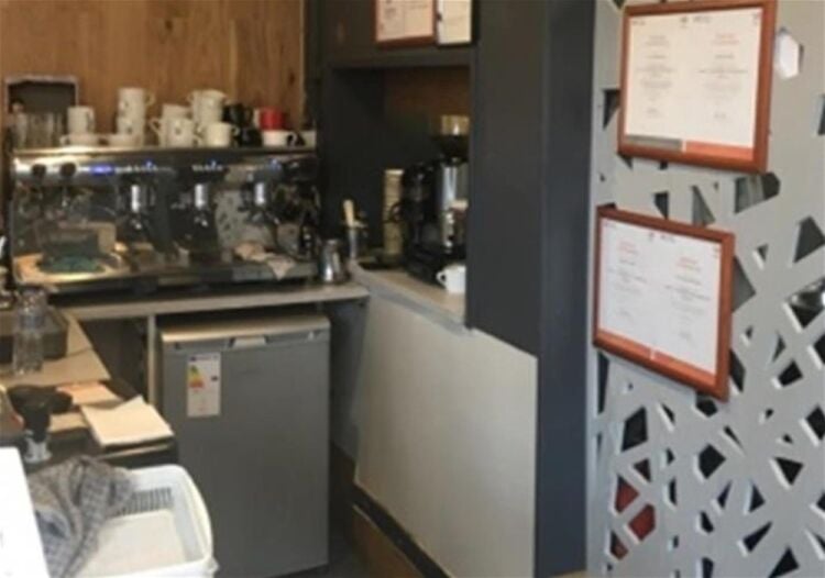 LEASEHOLD COFFEE SHOP & RESTAURANT IN WIGAN TOWN CENTRE