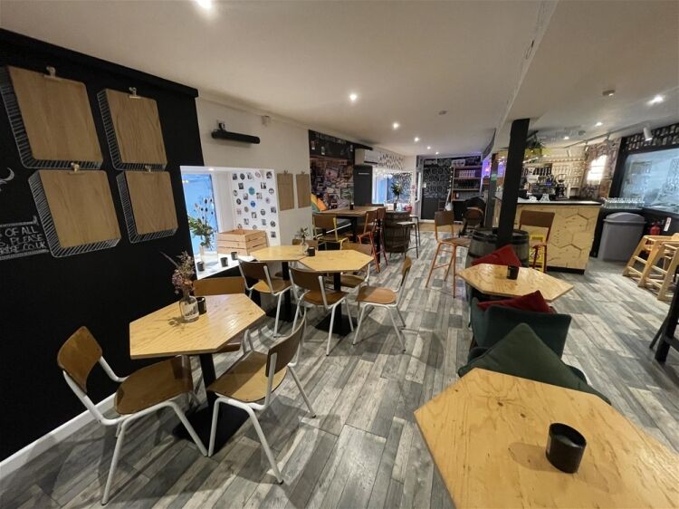 Fully fitted high-quality bar and restaurant premises in the heart of Kingsbridge For Sale in Kingsbridge Photo 6