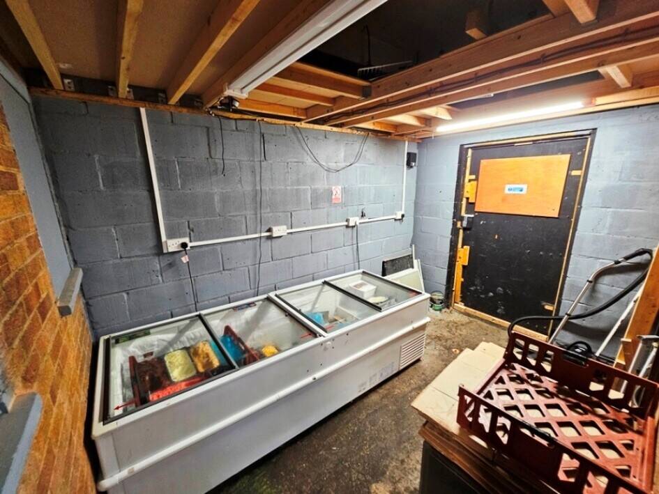 STAFF RUN DESSERT PARLOUR FOR SALE IN GRAYS, ESSEX