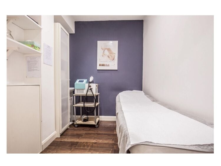 Glow With Confidence – Modern Beauty & Aesthetics Clinic