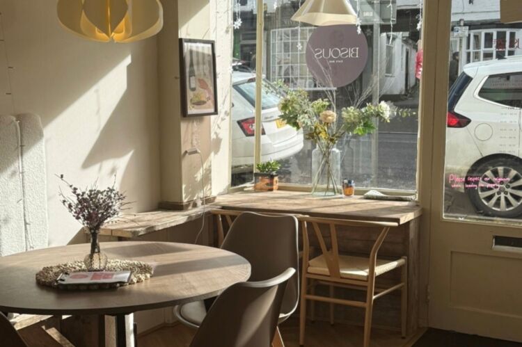 Popular Cafe/Bar - Devon Photo 6