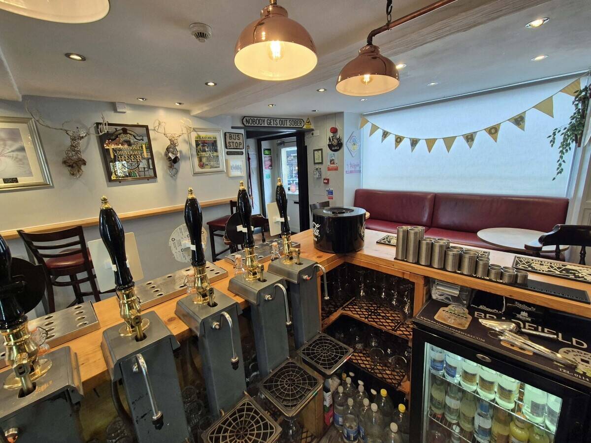 LANCASHIRE - TOWN CENTRE AUTHENTIC MICRO PUB