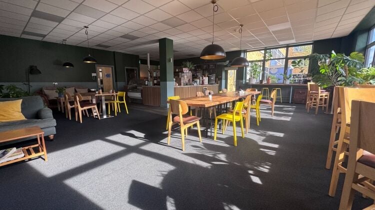 DAYTIME COFFEE SHOP/CAFE & IN HOUSE CATERERS Photo 6