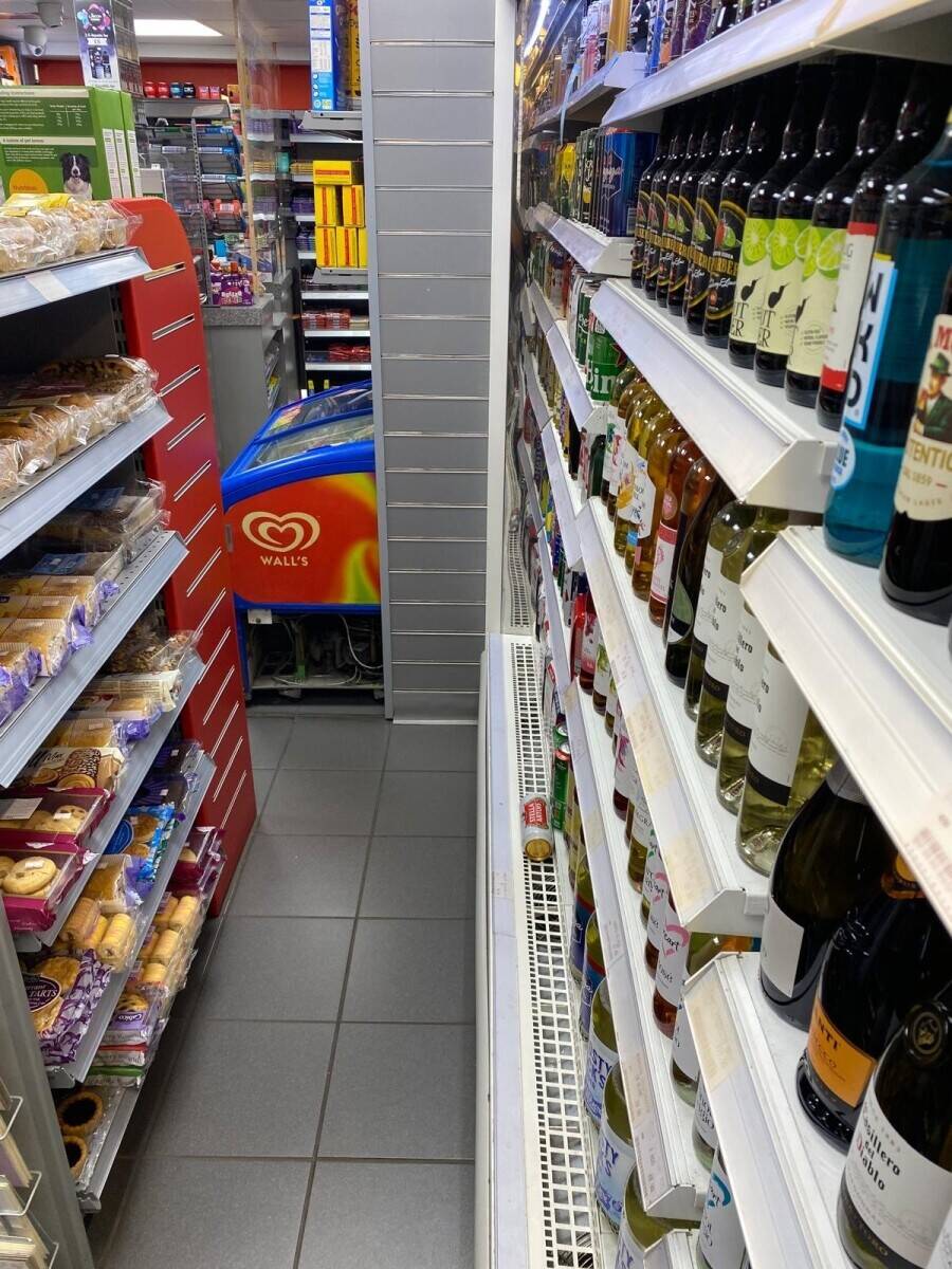 Low Rent Council Property - Established Off Licence Lease For Sale - Warwick Photo 6