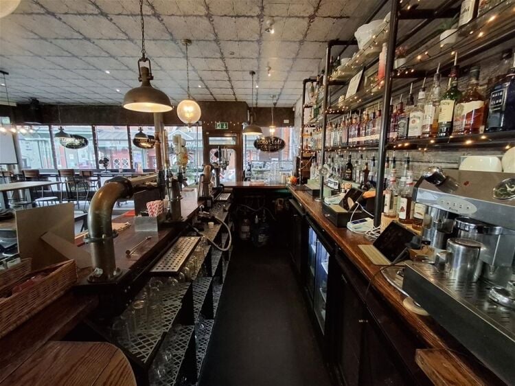 Licenced Trade, Pubs & Clubs For Sale in Wakefield
