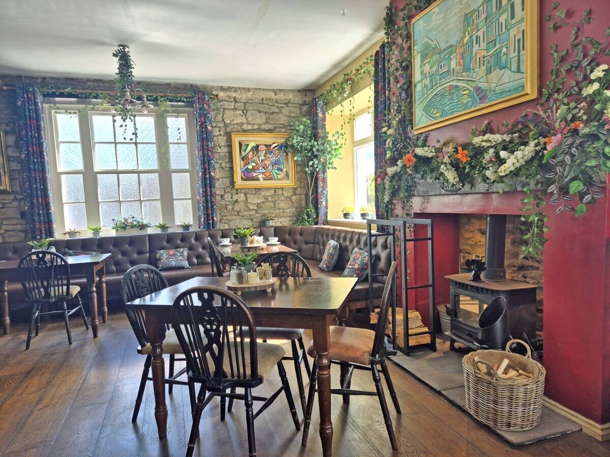 NORTHUMBERLAND - HISTORIC NINE BEDROOM HOTEL, BAR AND RESTAURANT IN SCENIC VILLAGE LOCATION Photo 6
