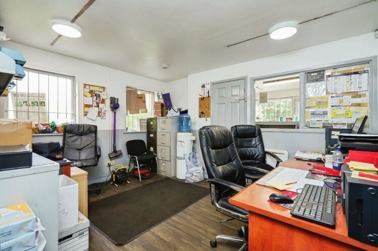 Well Established MOT Garage - Oxford