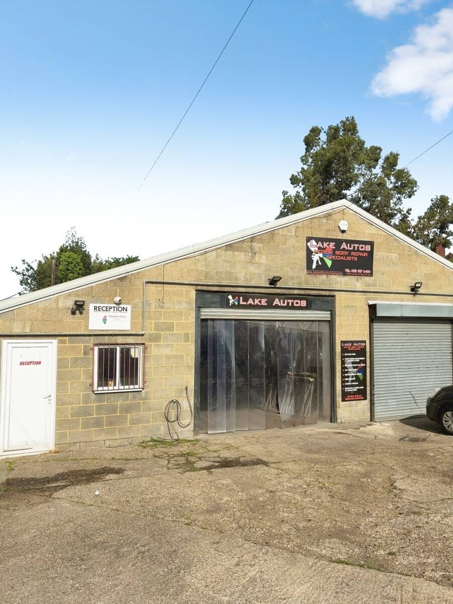 Established Motor Body Repair Business For Sale – Spray Booth, Ramp & Workshop Premises To Let Photo 5