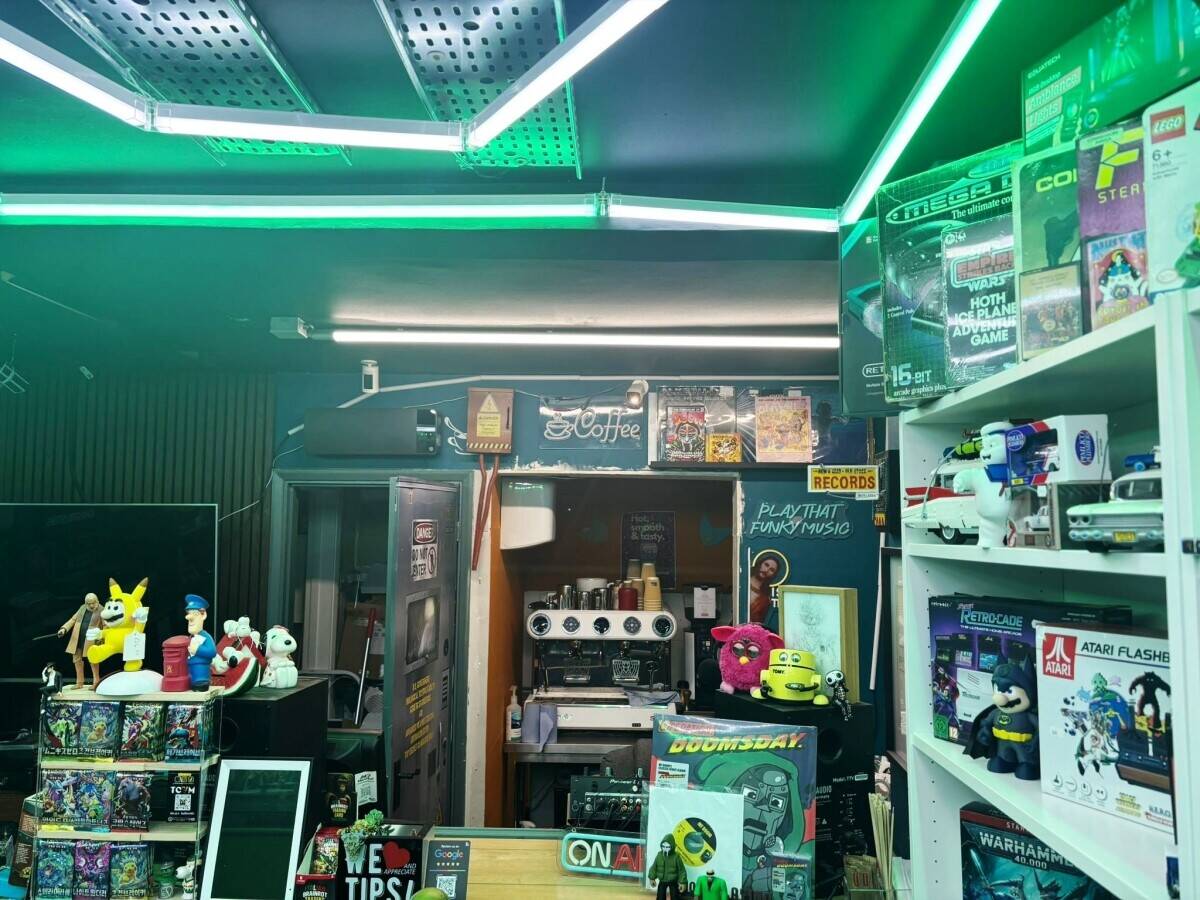 INDEPENDENT RECORDS & RETRO CULTURE STORE–FOR SALE – SEVENOAKS/TONBRIDGE AREA
