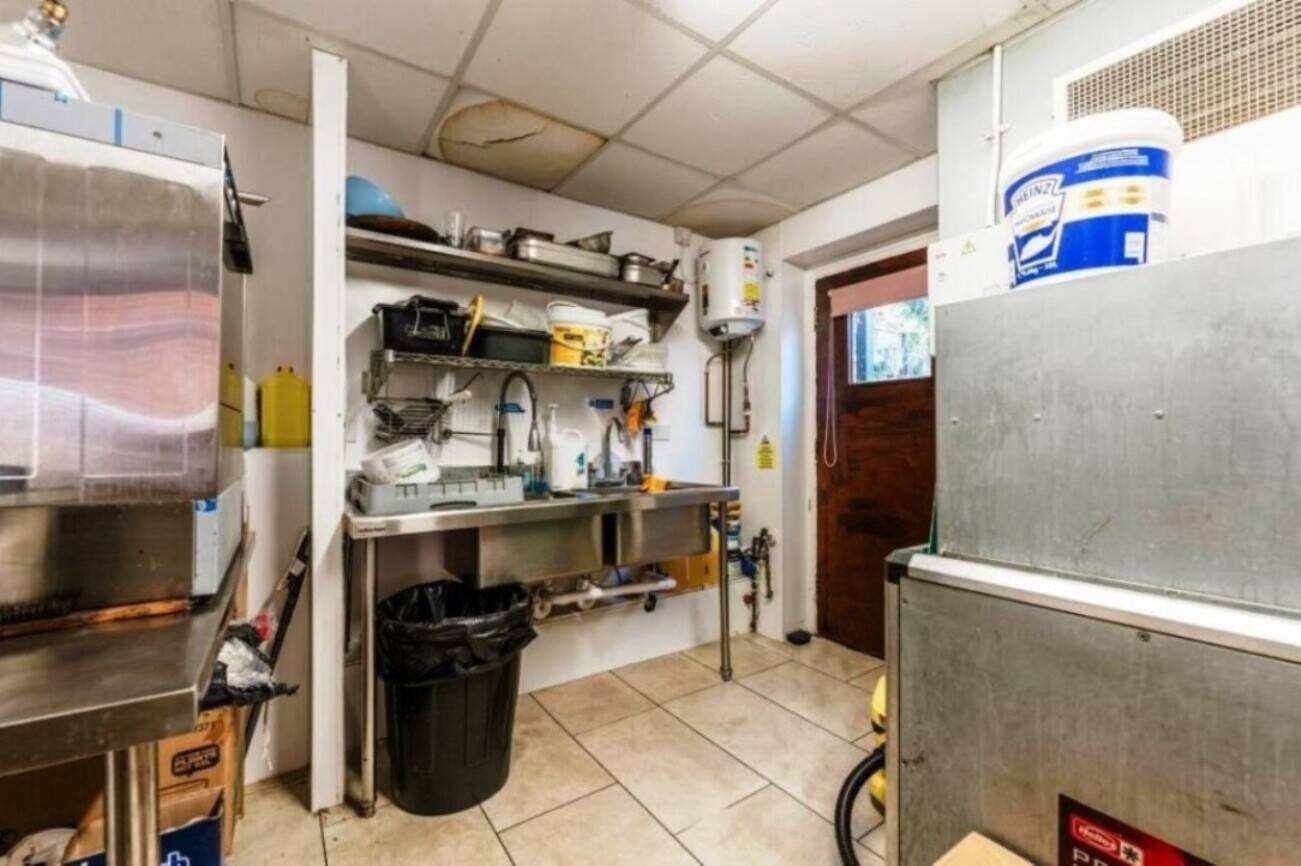 TAKEAWAY/GRILL RESTAURANT – FOR SALE – NORWICH, NORFOLK Photo 6