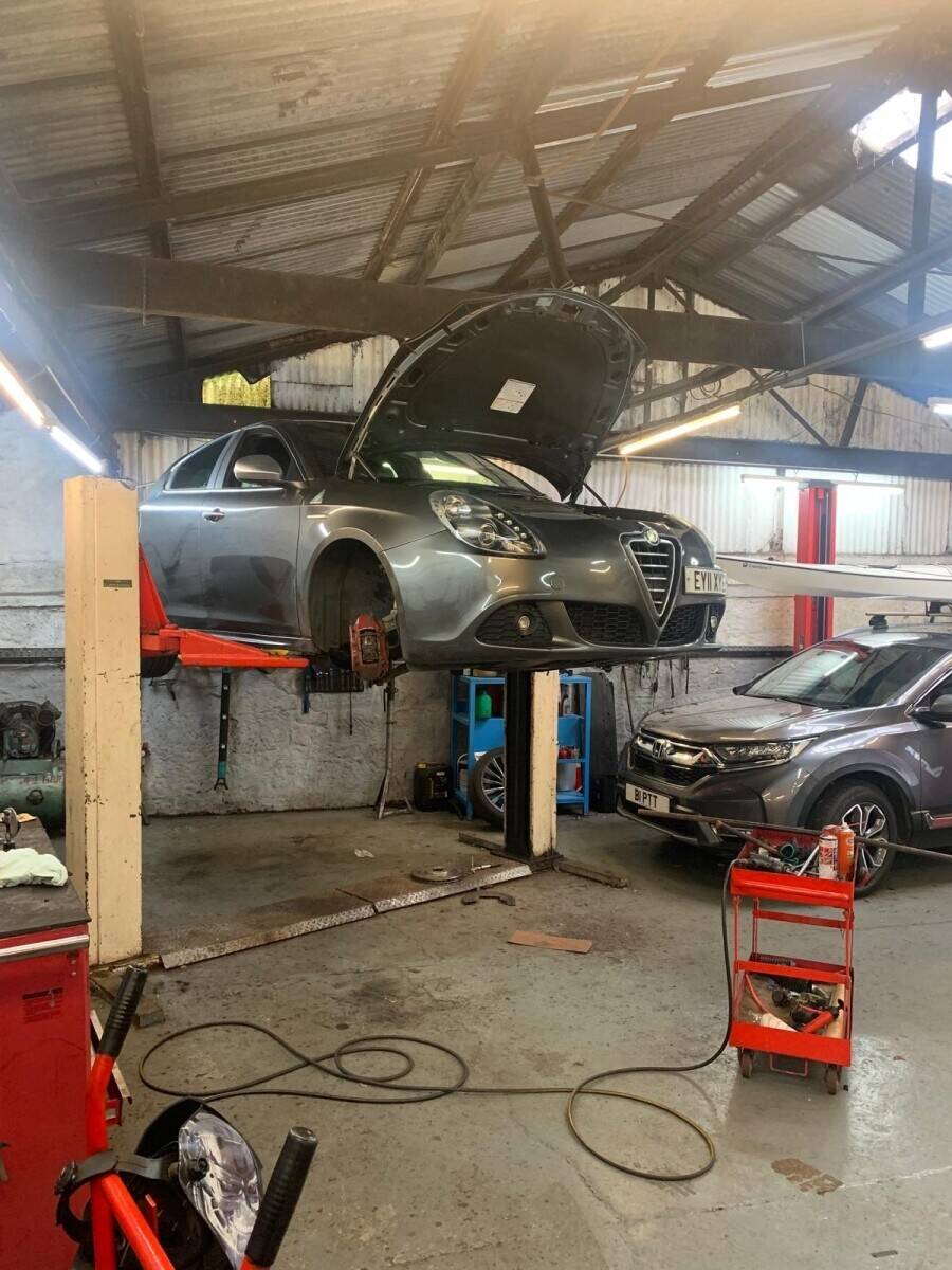 Car Repair Garage in the Southside of Glasgow